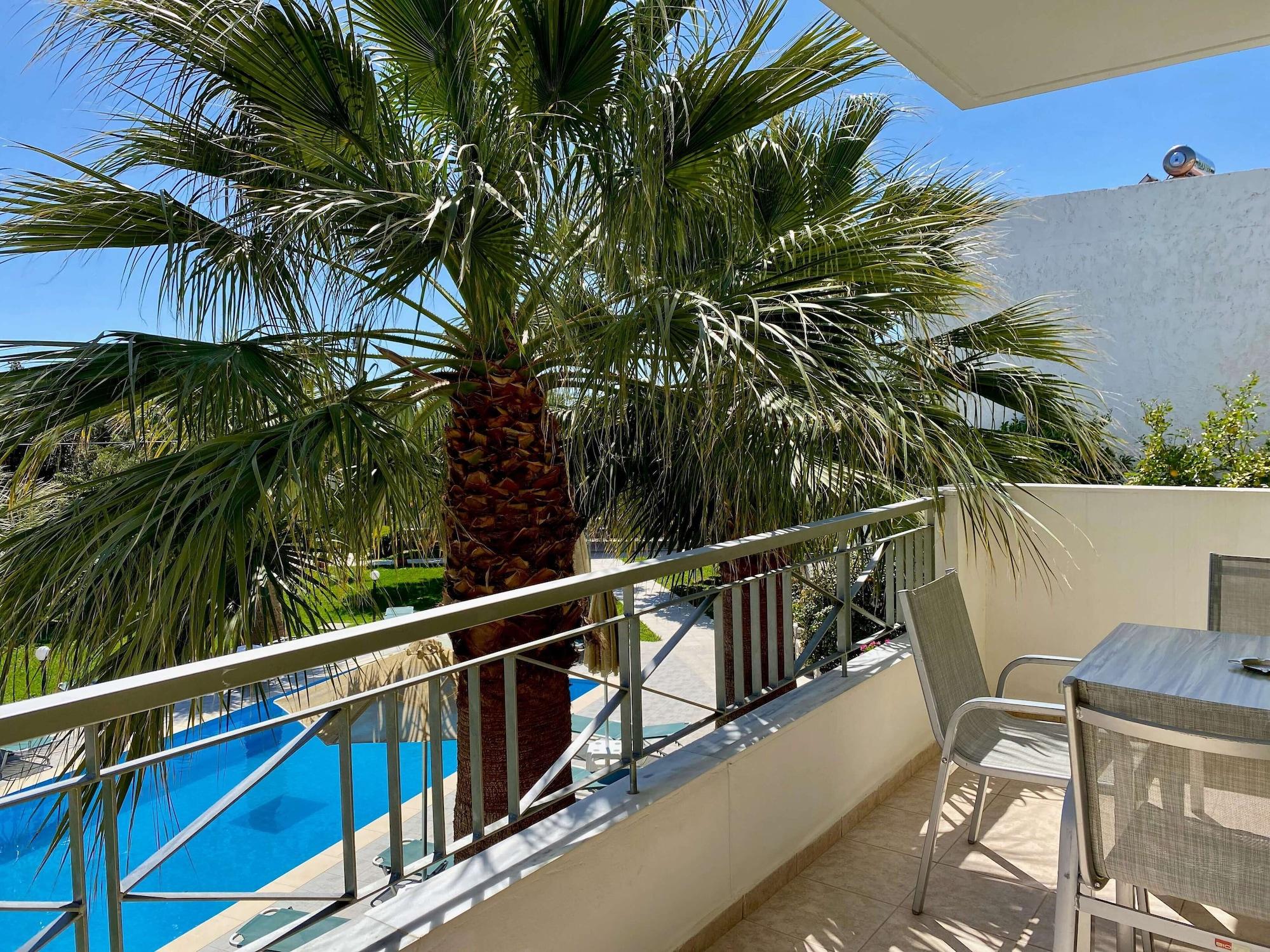 Manolis Apartments Плакіас Екстер'єр фото