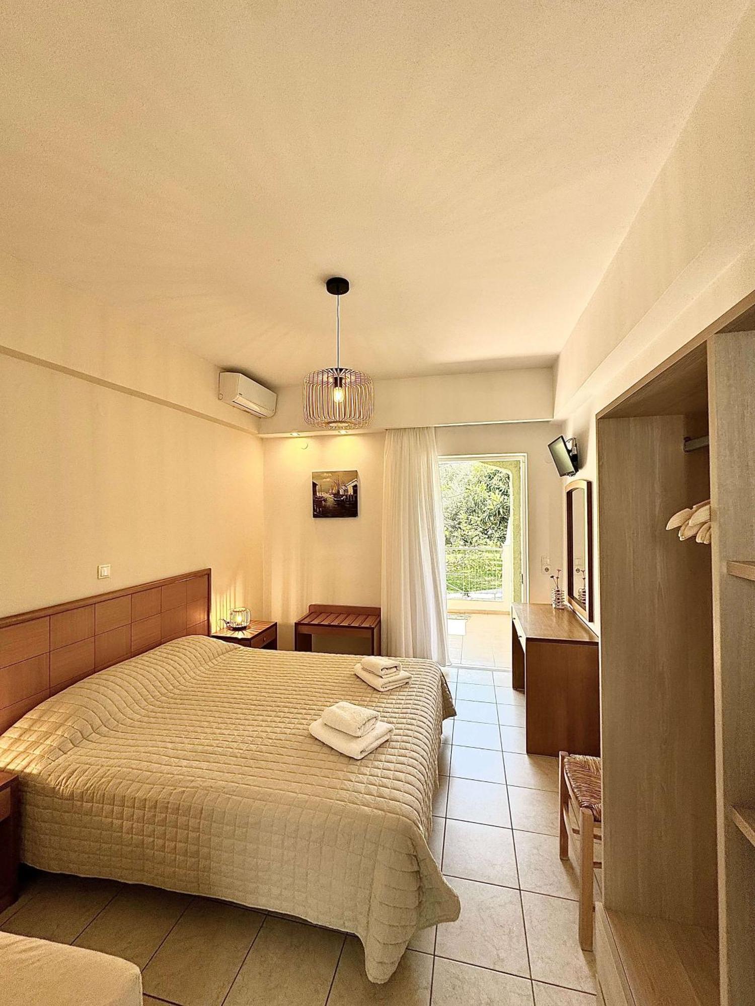 Manolis Apartments Плакіас Номер фото